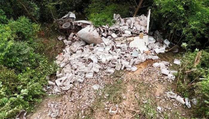 Caminhoneiro morre em acidente na Serra da Esperança